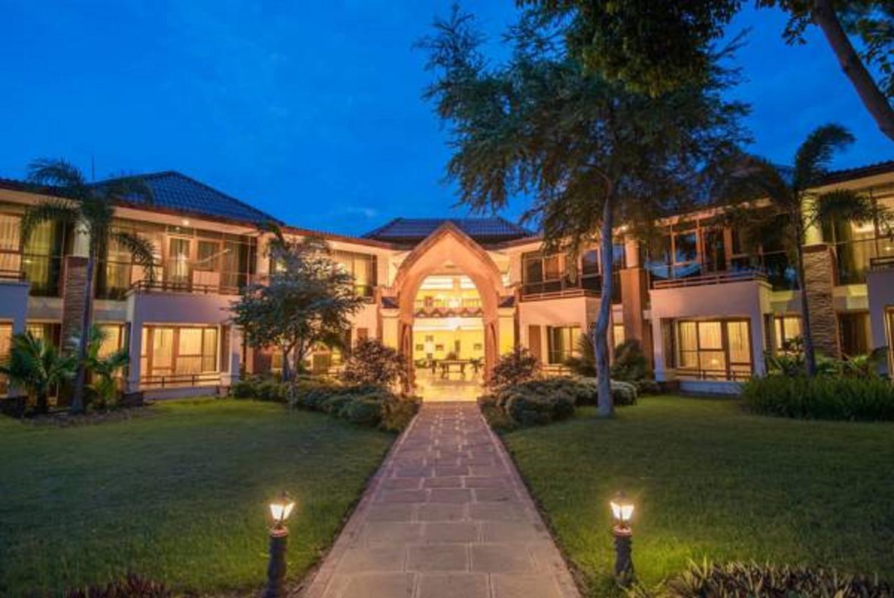 Aye Yar River View Resort Bagan Dış mekan fotoğraf