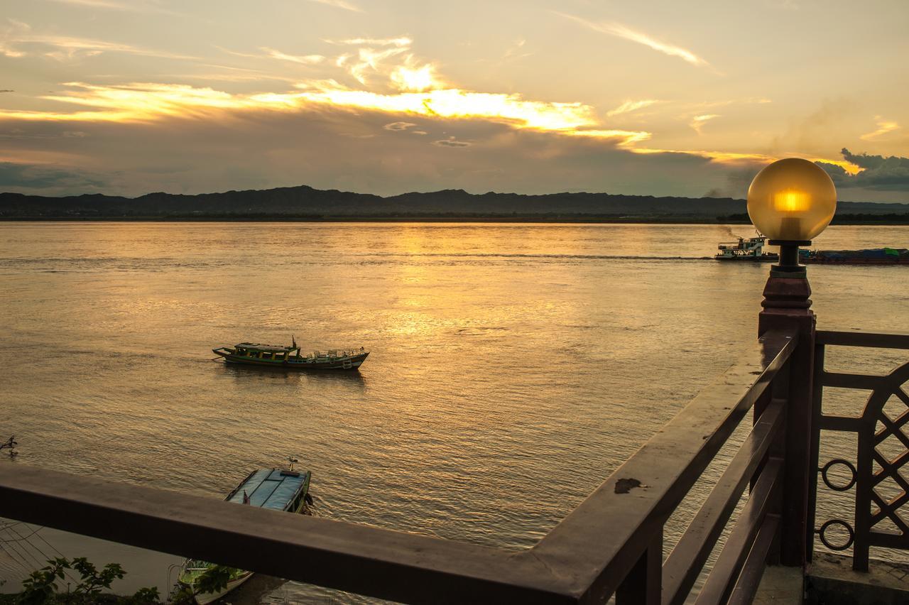 Aye Yar River View Resort Bagan Dış mekan fotoğraf